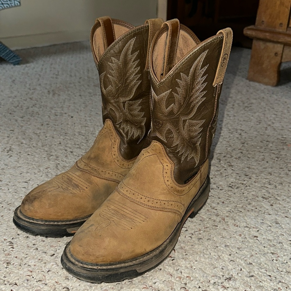 Ariat work cowboy boots
